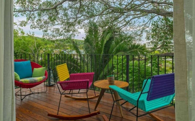 Departamento en desarrollo con paseo de arte, cine al aire libre, area comercial, amenidades de hotel, en Tulum, venta.