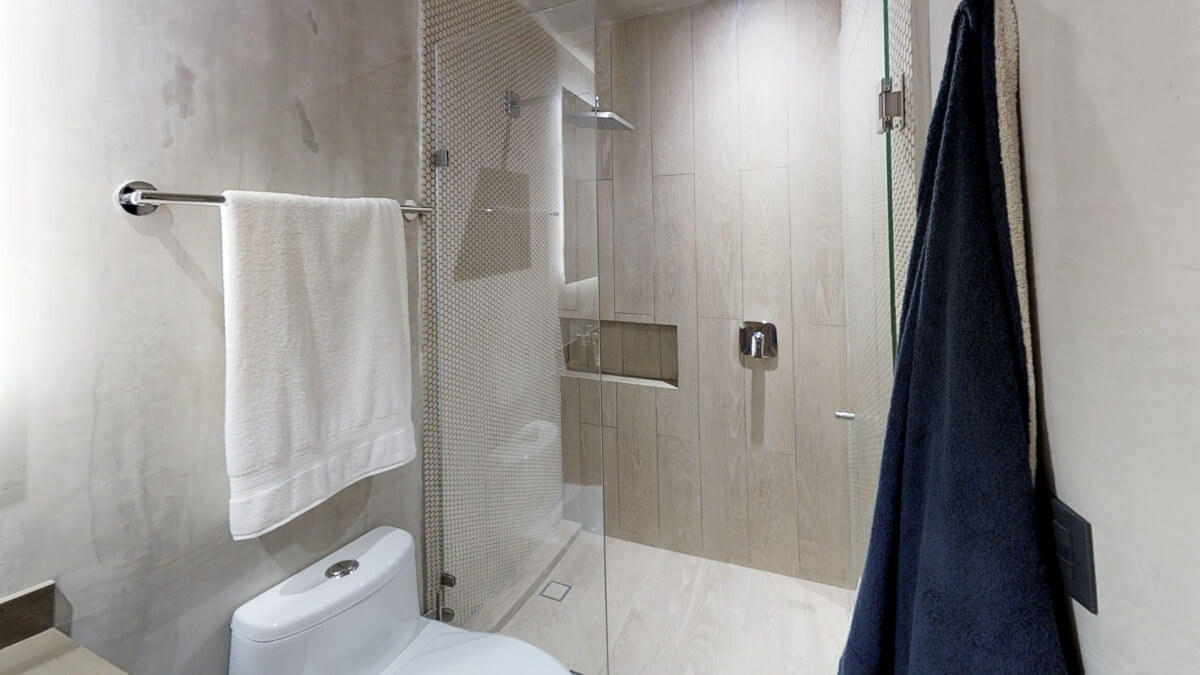 Eco-friendly penthouse, pool with multiple outdoor areas, green views, bicycle path to the beach and Hotel Zone, on Avenida Coba, for sale