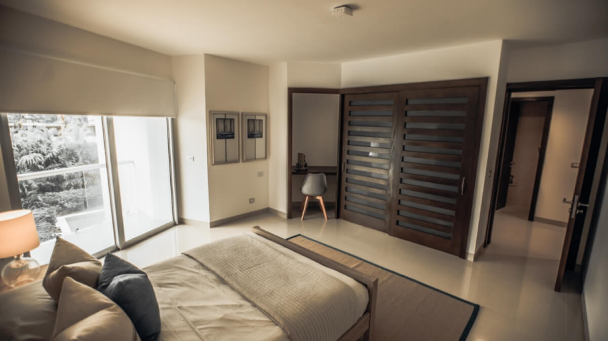 Apartment with rooftop, restaurant, steps from Fifth Avenue for sale PDC.