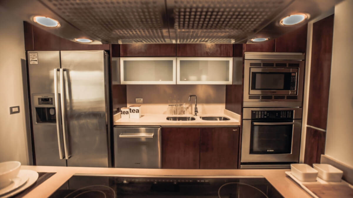 Apartment with rooftop, restaurant, steps from Fifth Avenue for sale PDC.