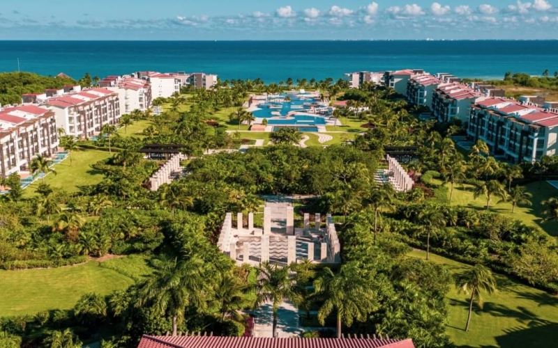 Oceanview Terrace with private jacuzzi , spa, gym, beach club, amenities, Corasol, condo for sale.