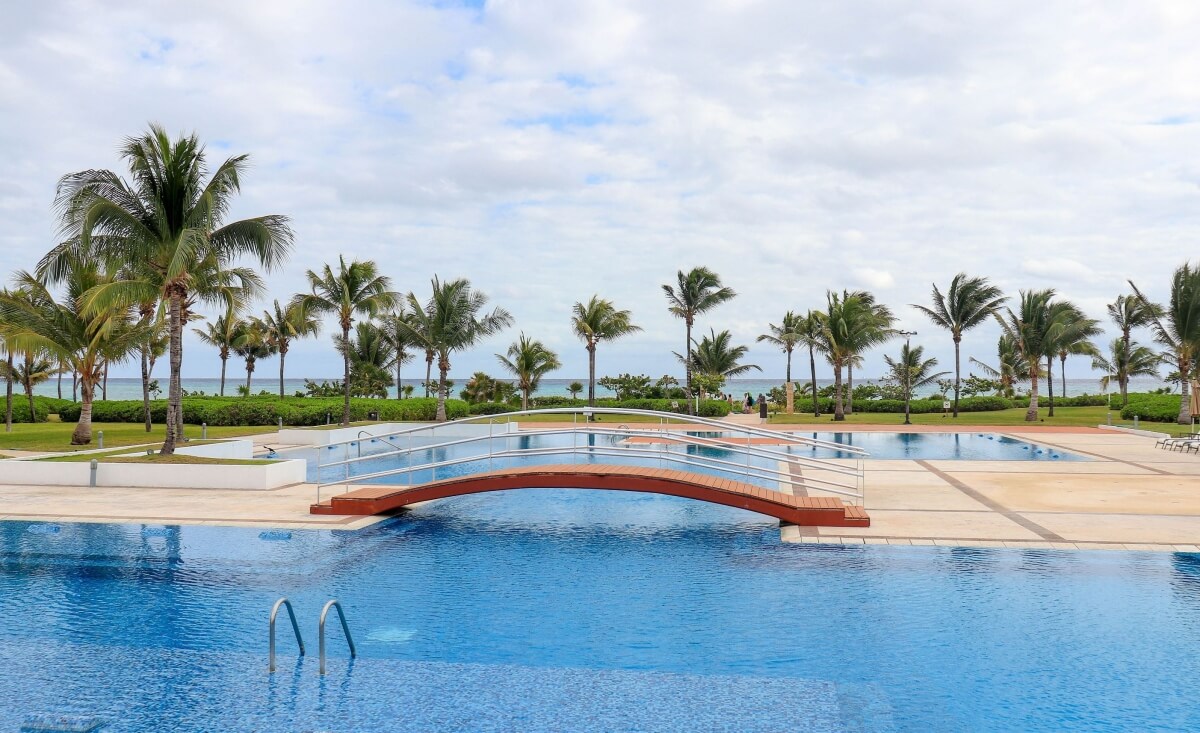 Condo con rooftop com&uacute;n y amenidades, en venta, Centro Playa del Carmen