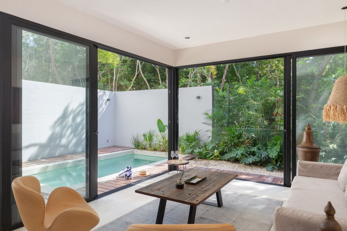 Spacious apartment with private pool and amenities for sale in Aldea Zam&aacute;.