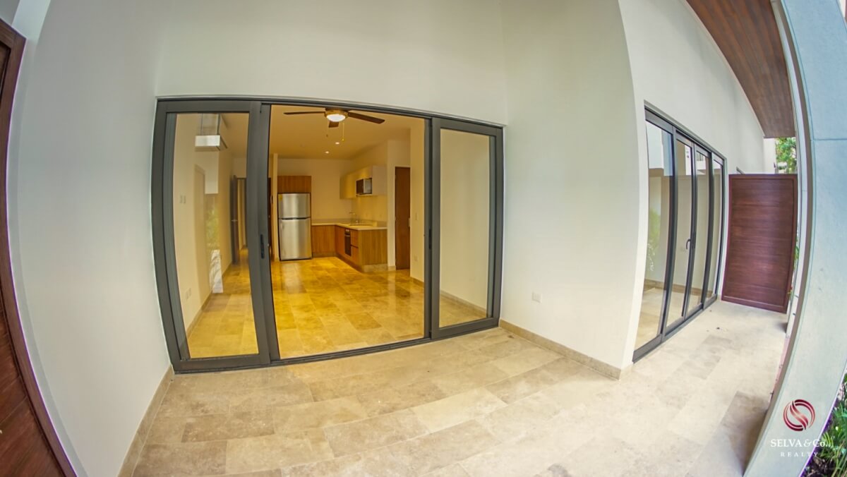 Apartment 240 meters from the beach, steps from Fifth Avenue, hotel amenities, pre-construction, sale Playa del Carmen.