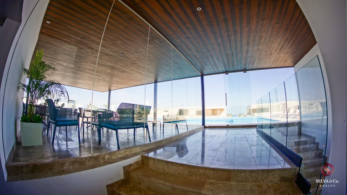 Apartment 240 meters from the beach, steps from Fifth Avenue, hotel amenities, pre-construction, sale Playa del Carmen.