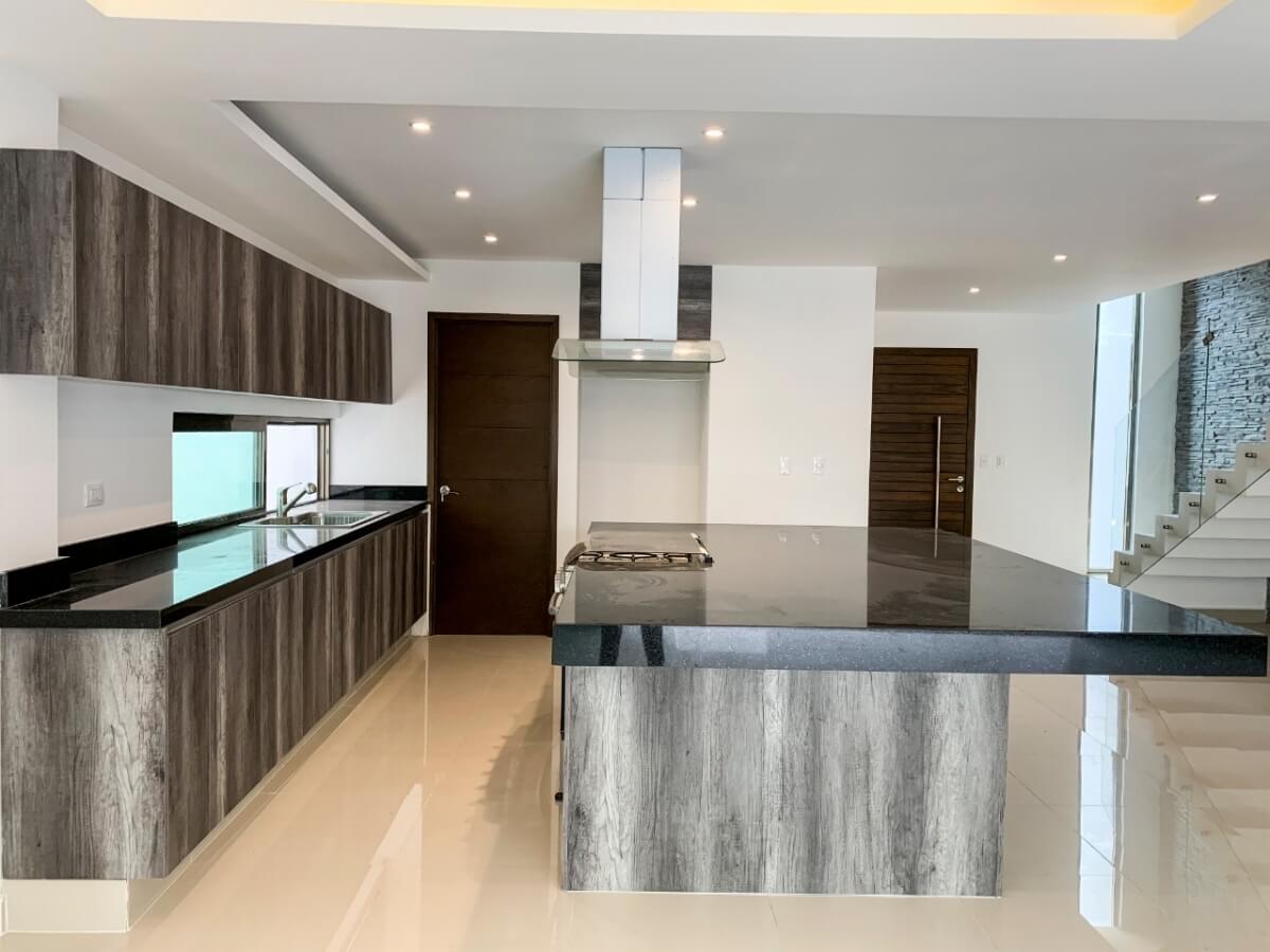 House with Private Pool, For Sale, Residencial Rio, Huayac&aacute;n, Canc&uacute;n