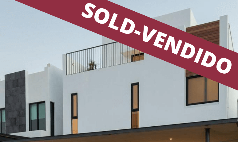 Luxury house with private pool, Green views, clubhouse with sports fields, in gated community Aqua, Cancun, for sale.