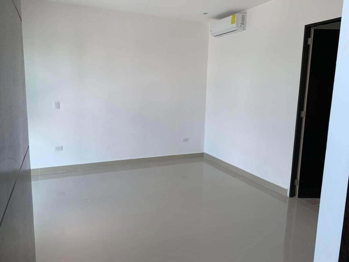 Casa amueblada y equipada, en comunidad cerrada, venta, Arbolada, Canc&uacute;n