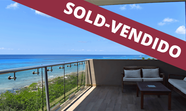 Condo with Garden, Pool, and Private Jacuzzi for Sale in Zona Hotelera Sur, Cozumel.