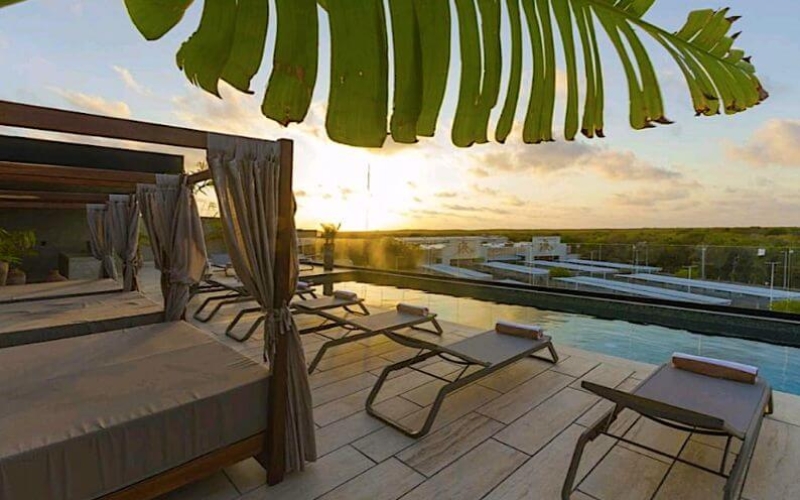 Furnished studio with REDUCED PRICE, spa, rooftop with infinity pool, Art walk, open-air cinema, on Cob&aacute; avenue, Tulum