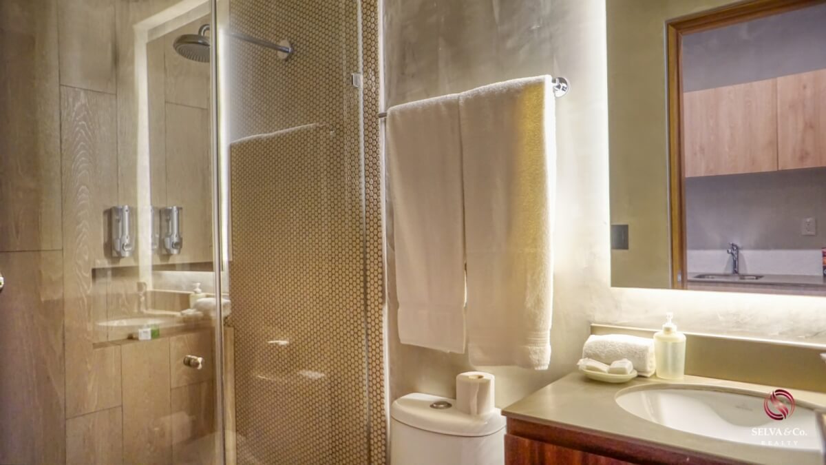 Condo with iconic pool, gym, concierge, terrace, restaurant, furnished, immediate delivery for sale The Panoramic, Tulum.