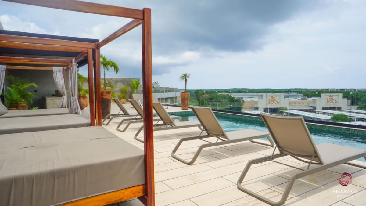 Condo with iconic pool, gym, concierge, terrace, restaurant, furnished, immediate delivery for sale The Panoramic, Tulum.