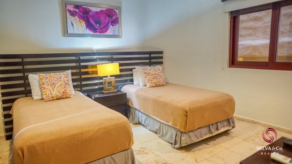 Apartment in Playacar, with 4 pools, playground for children, Pet zone, gym, clubhouse, restaurant, terrace bar, concierge and more, for sal