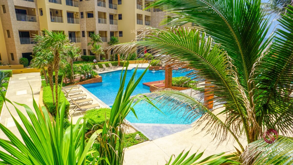 Apartment in Playacar, with 4 pools, playground for children, Pet zone, gym, clubhouse, restaurant, terrace bar, concierge and more, for sal