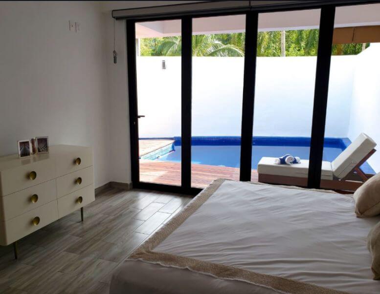 Double-height loft for sale in Chahue Beach, Huatulco.