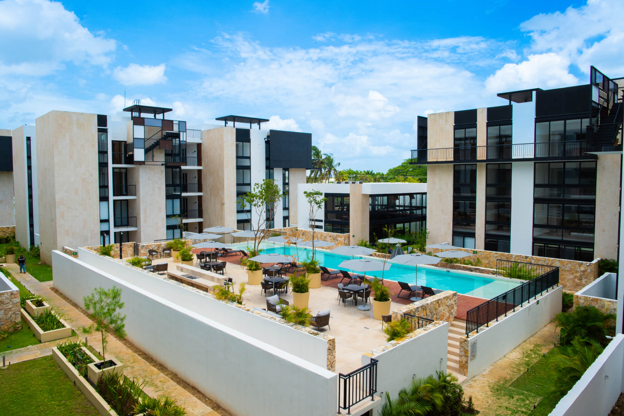 Condo with panoramic view, pool, gym, pre-construction, North Zone, M&eacute;rida