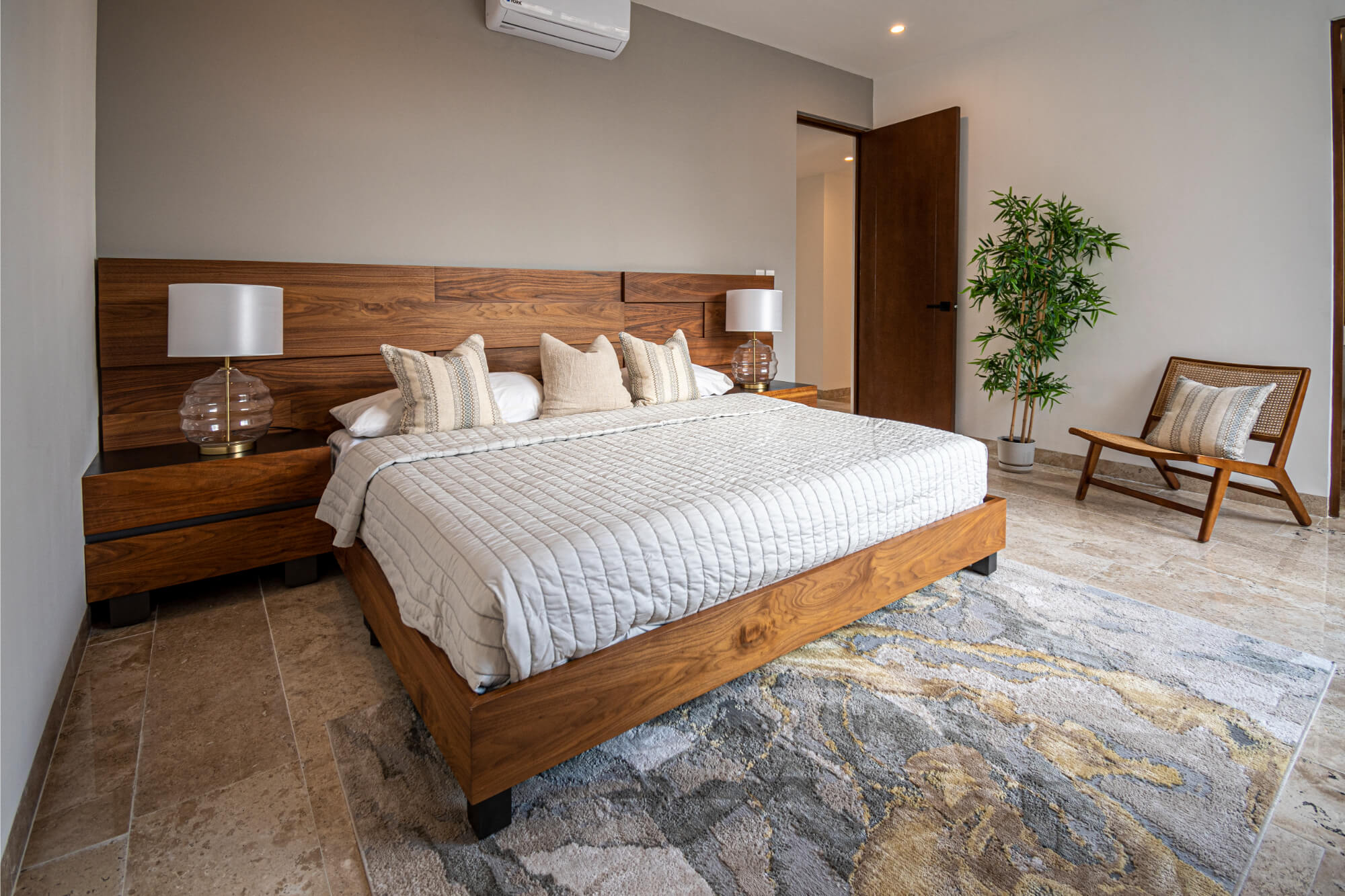 Apartment with service room and amenities in gated community with a golf course at Yucatan Country Club.