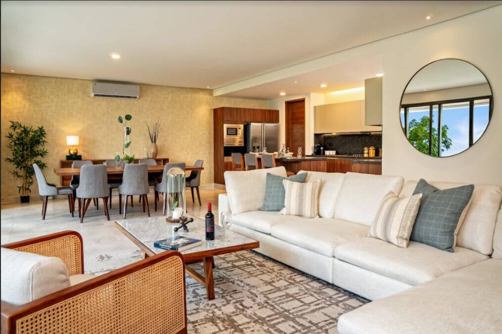 Condo with terrace and study for sale in Lagos del Sol, Canc&uacute;n