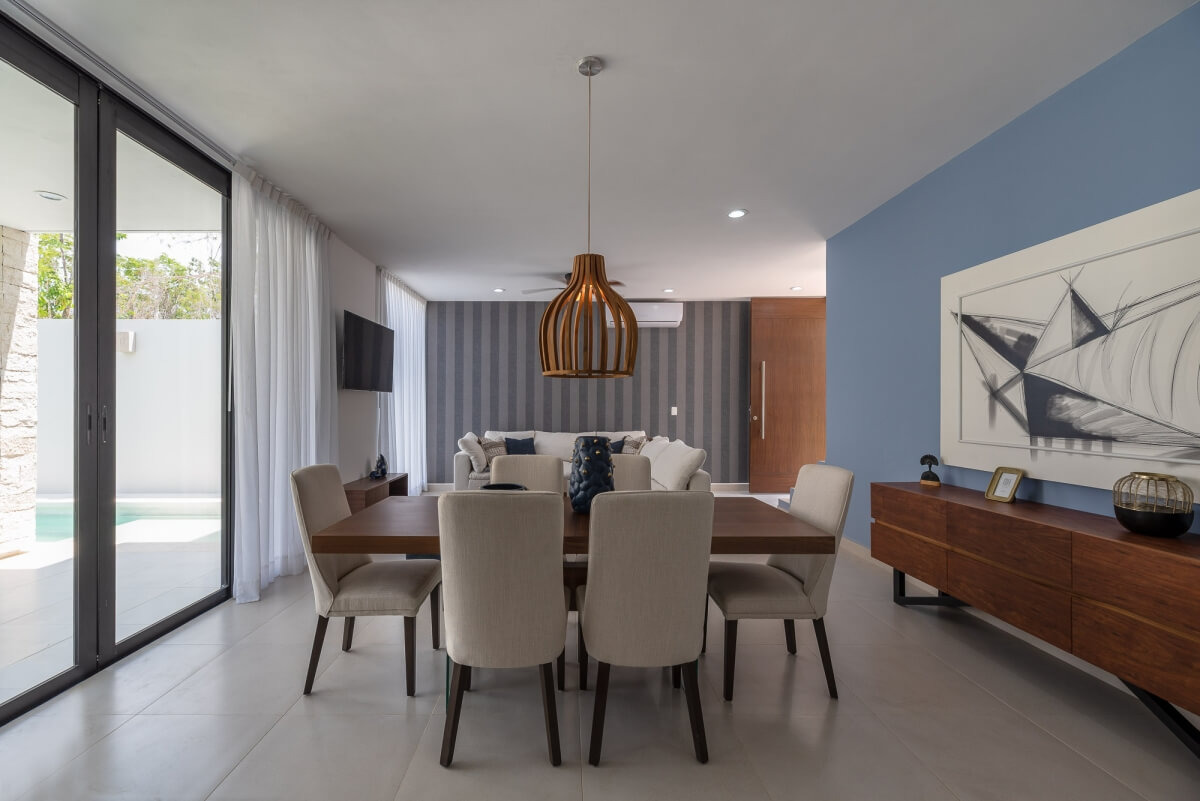 House with garden, terrace and clubhouse with amenities, for sale, Mayakoba, Playa del Carmen.