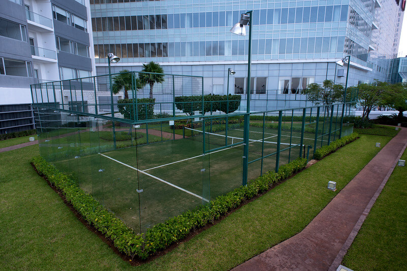 Condominium, pool, gym, sports bar, for sale, Luis Donaldo Colosio, Canc&uacute;n.