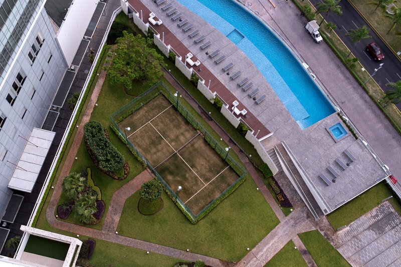 Condominium, pool, gym, sports bar, for sale, Luis Donaldo Colosio, Canc&uacute;n.