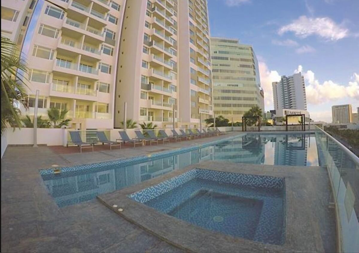 Loft con balc&oacute;n, en comunidad cerrada, en venta, Zona Hotelera, Canc&uacute;n