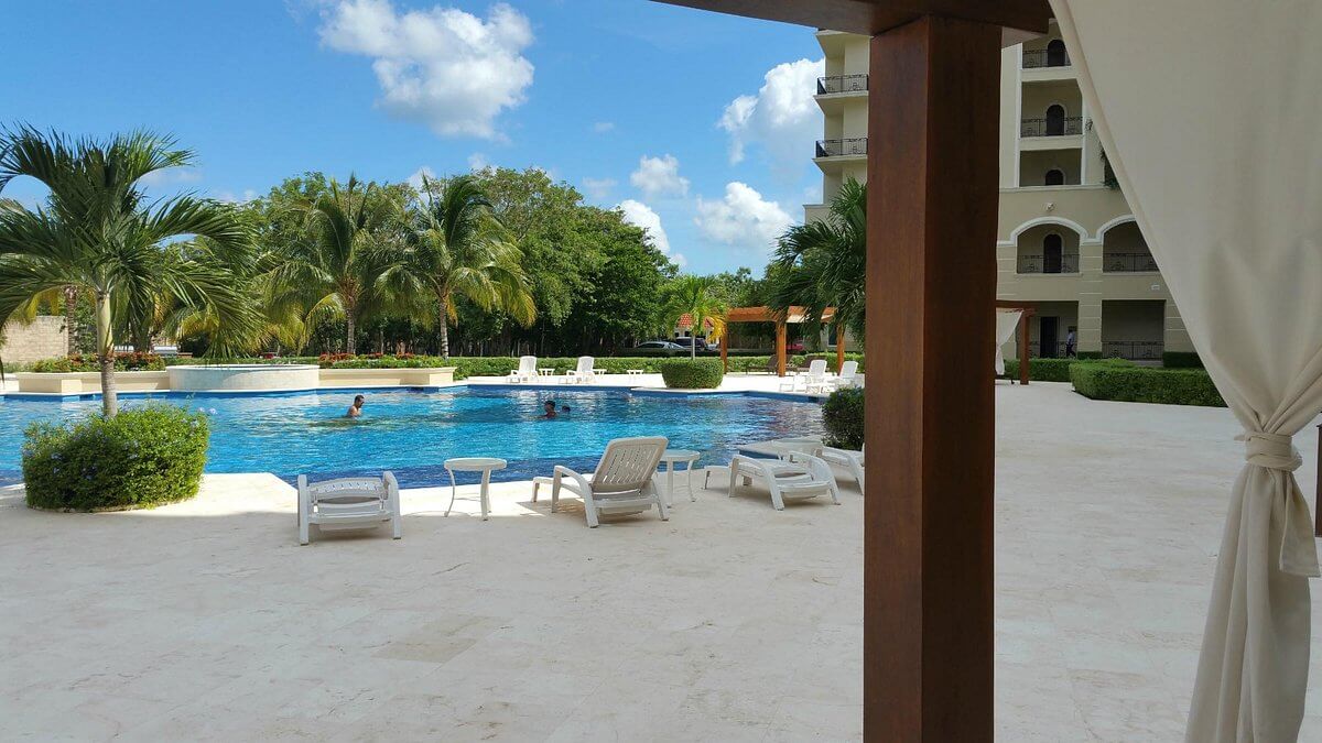 Condo with ocean view rooftop and pool, pre-construction for sale Cozumel