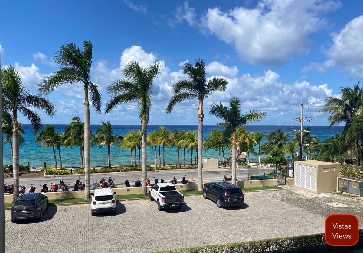 Condo with ocean view rooftop and pool, pre-construction for sale Cozumel