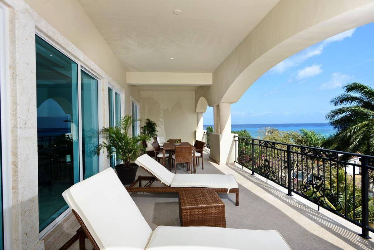 Condo with ocean view rooftop and pool, pre-construction for sale Cozumel