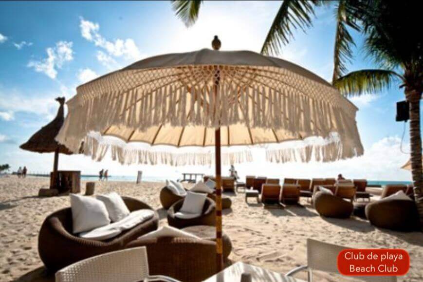 Condo in a beachfront community, with hotel amenities Playa del Carmen.