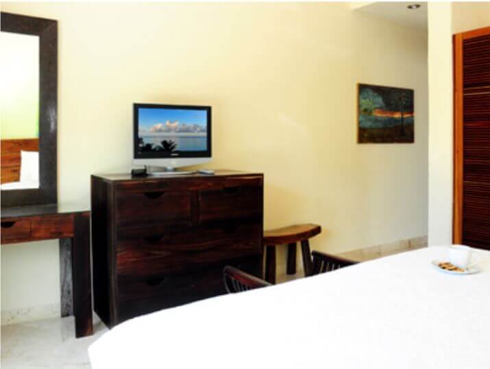 Condo in a beachfront community, with hotel amenities Playa del Carmen.