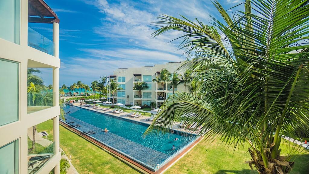 Condo con look off, y plunge pool, cine, venta, Centro, Playa del Carmen.