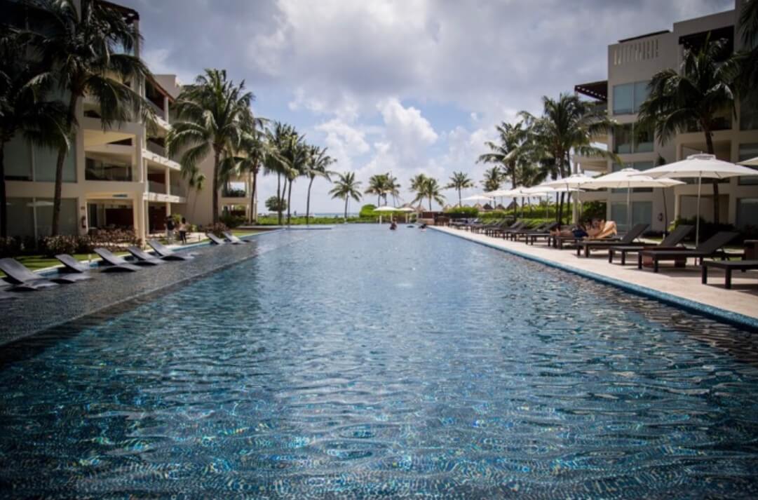 Condo con look off, y plunge pool, cine, venta, Centro, Playa del Carmen.