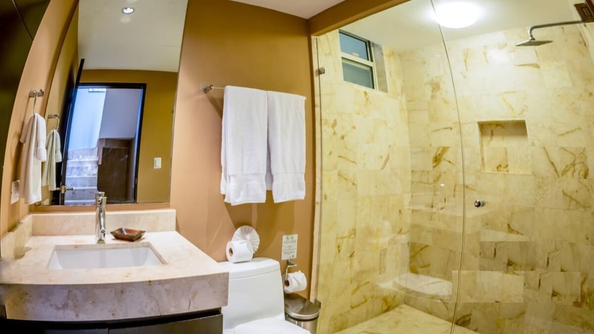 Penthouse with triple terrace, 2 balconies, TV room, service room, with beach club &amp; golf course, for sale, Corasol, Playa del Carmen, pre-c