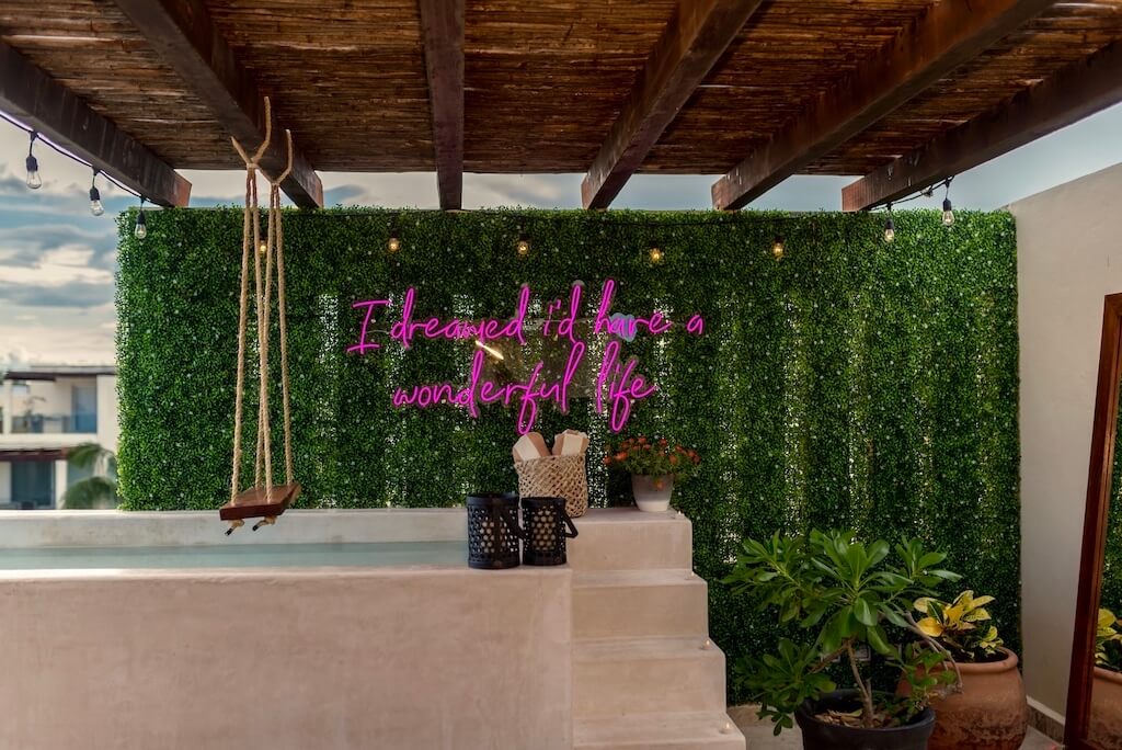 Penthouse with triple terrace, 2 balconies, TV room, service room, with beach club &amp; golf course, for sale, Corasol, Playa del Carmen, pre-c