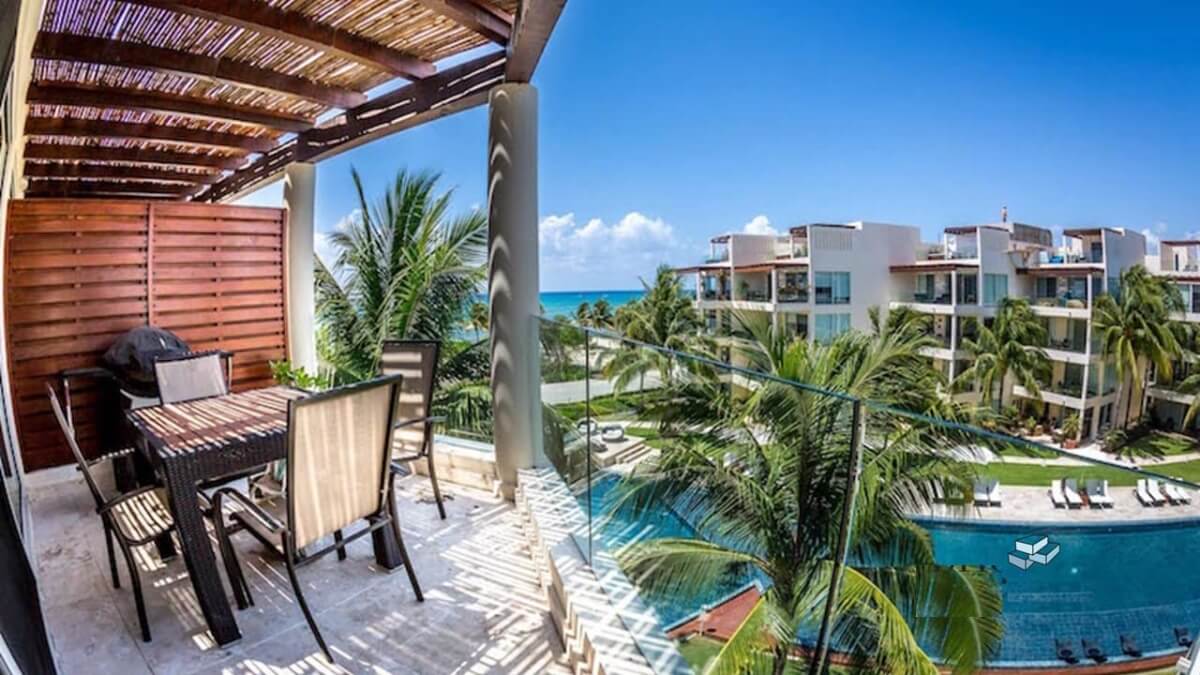 Penthouse with triple terrace, 2 balconies, TV room, service room, with beach club &amp; golf course, for sale, Corasol, Playa del Carmen, pre-c
