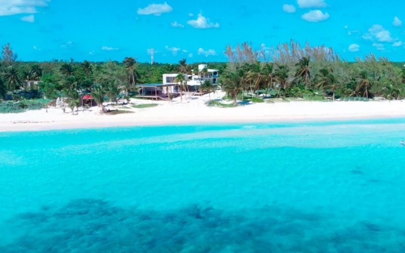 Residential lot with beach club, sports courts, clubhouse, bike path to the beach, children&amp;#39;s area, pet zone, Security, for sale Tulum