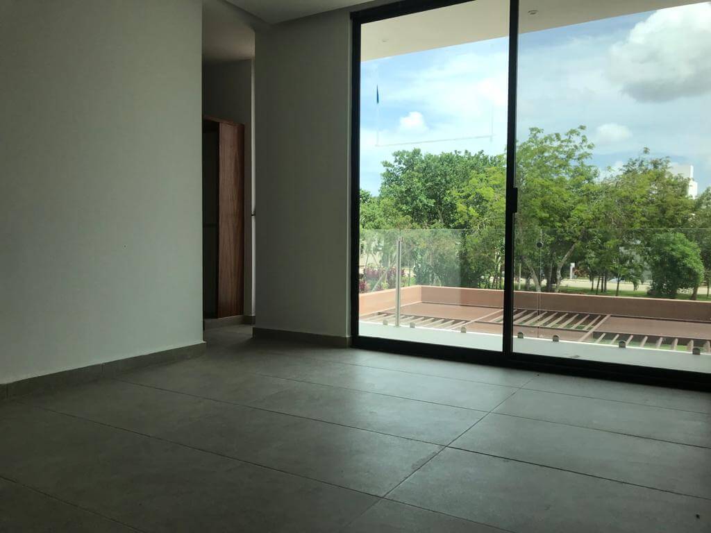 Casa con alberca privada, doble altura, piso de m&aacute;rmol, en residencial Rio, en venta Cancun