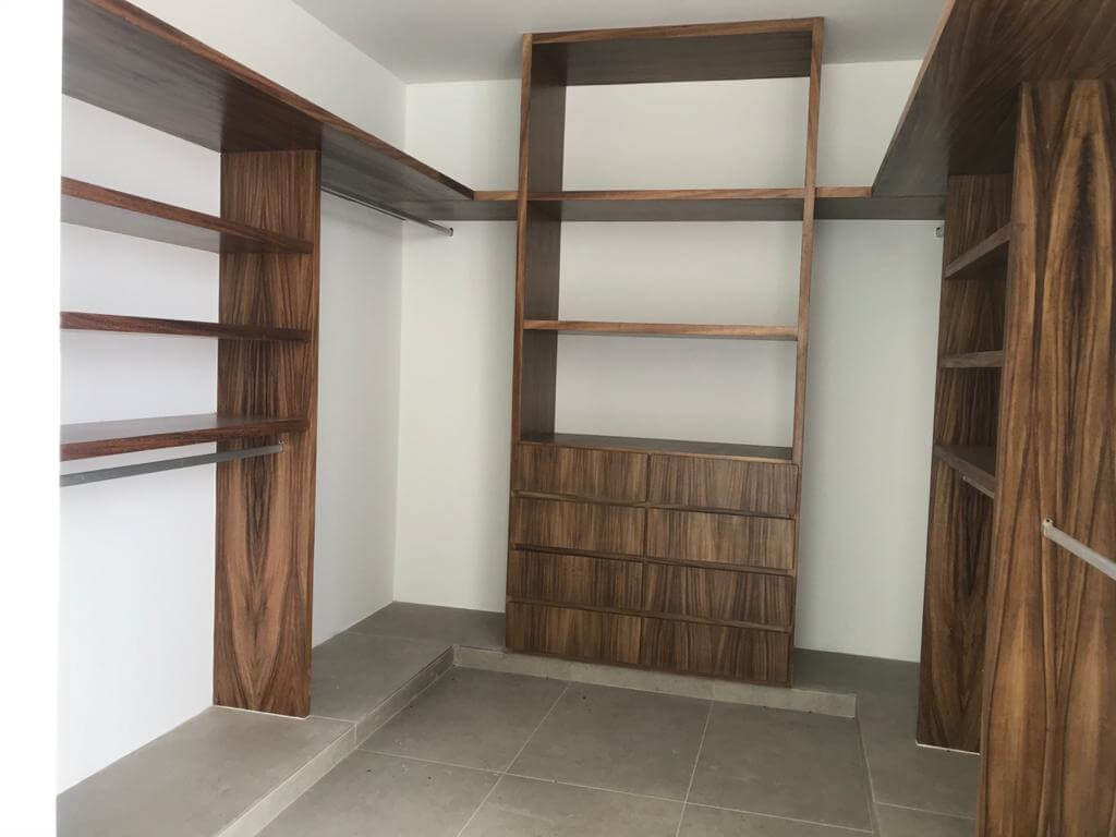 Casa con alberca privada, doble altura, piso de m&aacute;rmol, en residencial Rio, en venta Cancun