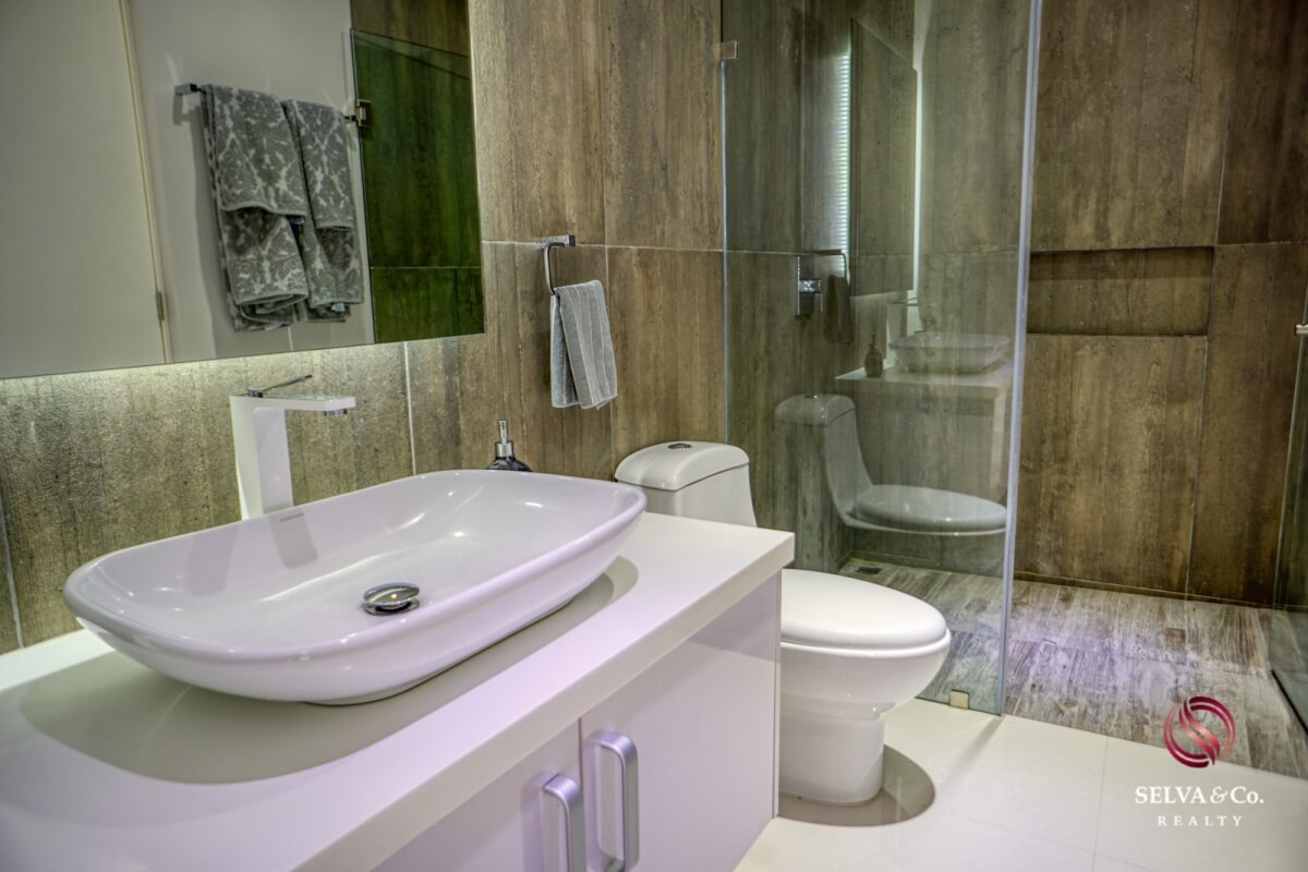 Studio with pool and wet bar for sale, 5th Avenue, Playa del Carmen