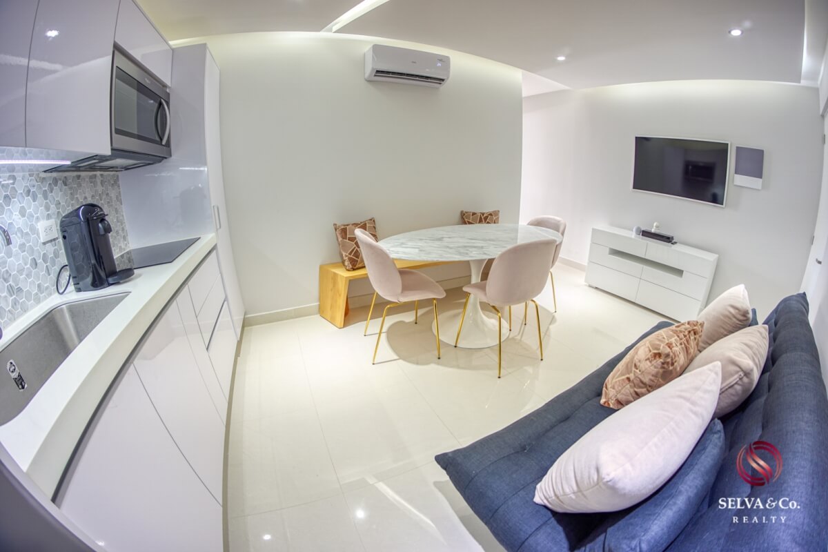 Studio with pool and wet bar for sale, 5th Avenue, Playa del Carmen