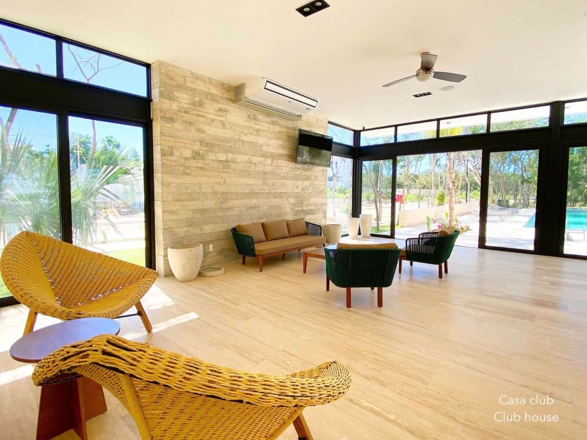 Casa de 3 recamaras en Playacar, alberca con carril de nado, chapoteadero, terraza con vista a la alberca, en venta, Playa del Carmen.