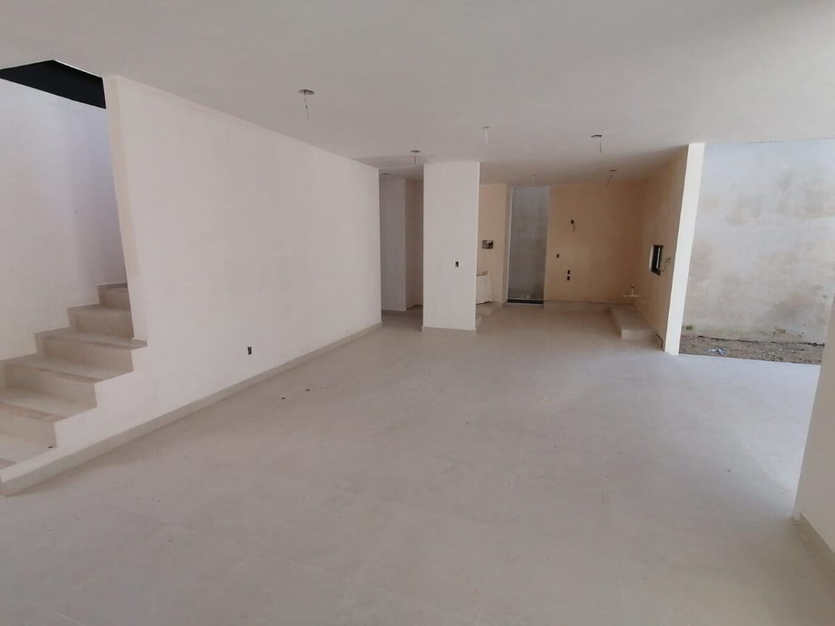 Casa de 3 recamaras en Playacar, alberca con carril de nado, chapoteadero, terraza con vista a la alberca, en venta, Playa del Carmen.