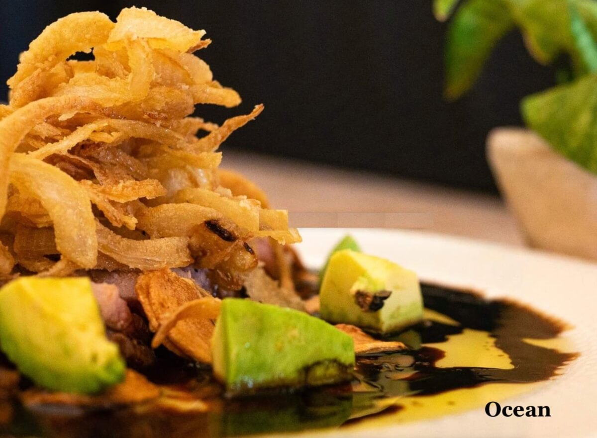 Ocean view penthouse, panoramic terrace, pool and Jacuzzi with sea view, furnished, 250 meters from the beach. for sale Huatulco.