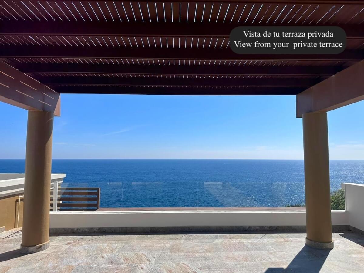 Ocean view penthouse, panoramic terrace, pool and Jacuzzi with sea view, furnished, 250 meters from the beach. for sale Huatulco.