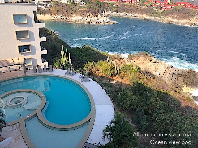 Ocean view penthouse, panoramic terrace, pool and Jacuzzi with sea view, furnished, 250 meters from the beach. for sale Huatulco.