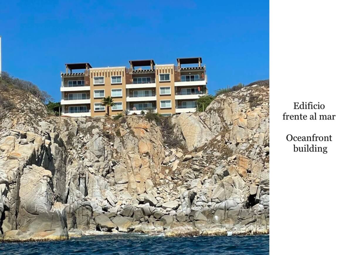 Ocean view penthouse, panoramic terrace, pool and Jacuzzi with sea view, furnished, 250 meters from the beach. for sale Huatulco.