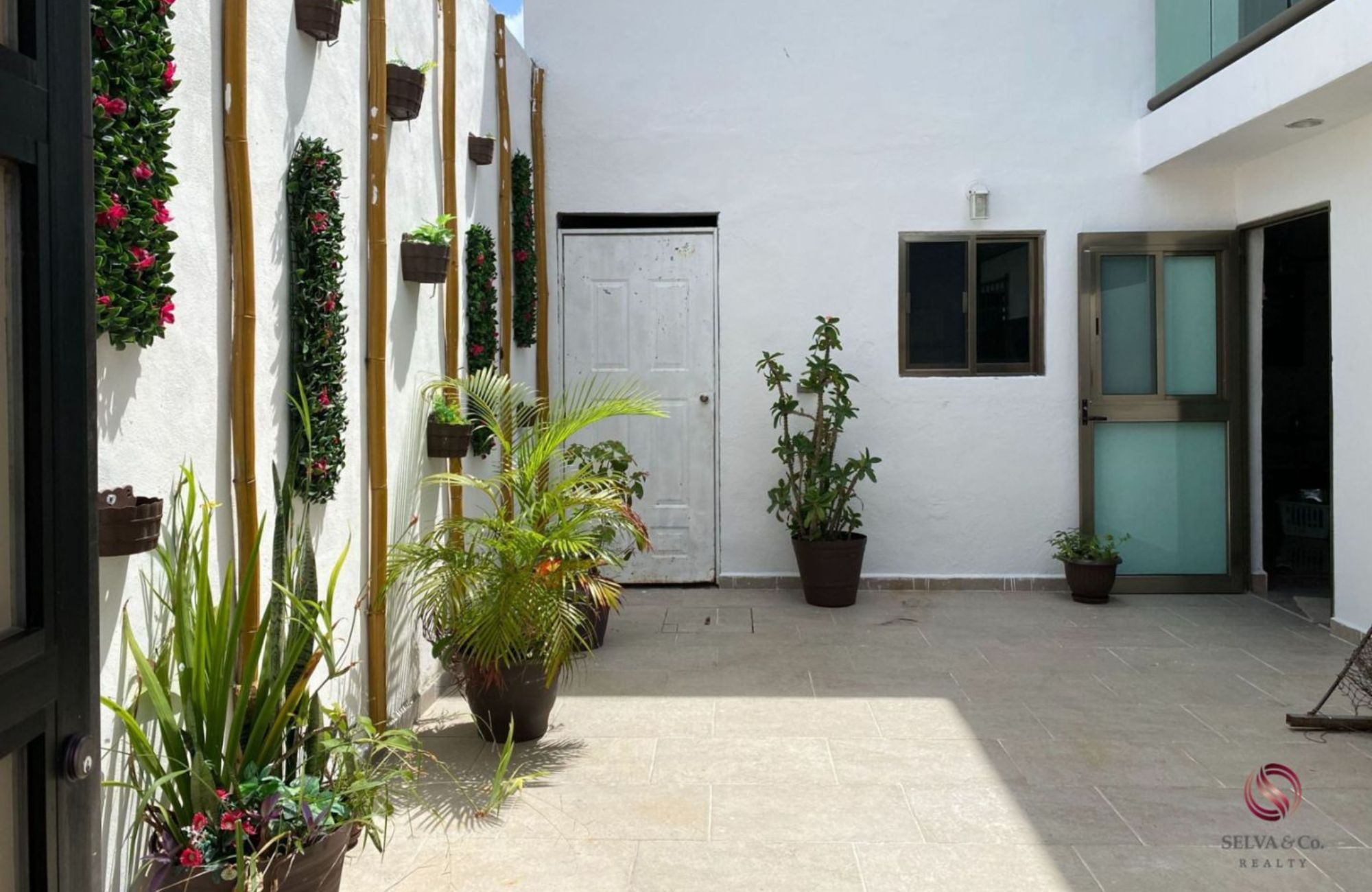 Casa con alberca privada, pre construcci&oacute;n en venta en Cozumel.