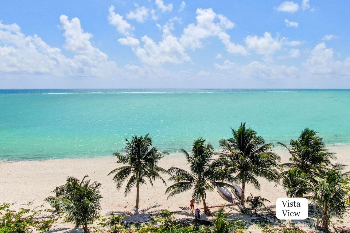 Beachfront condominium, private Jacuzzi, furnished, pool, for sale in Puerto Morelos.