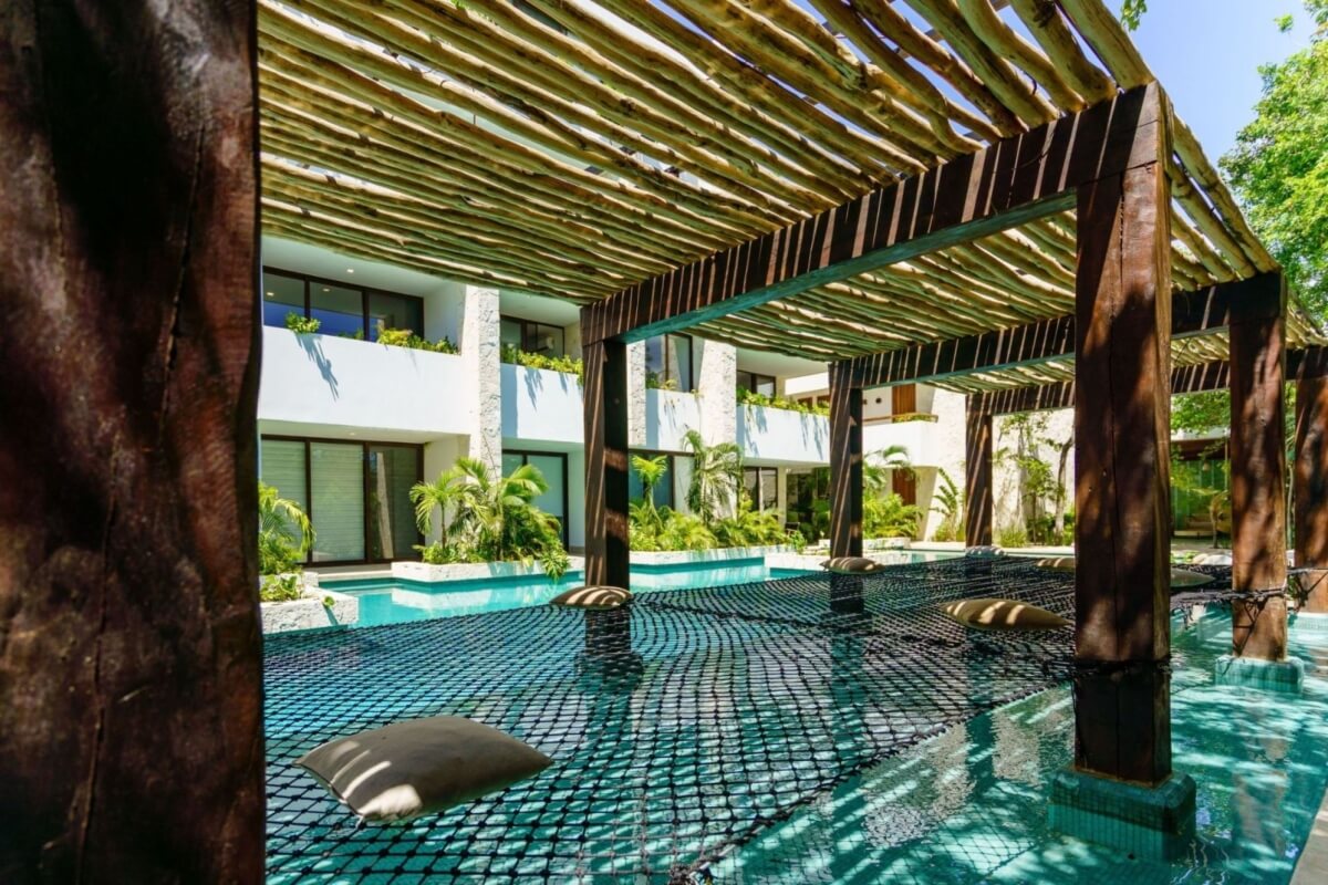 Condo with private pool and 58m2 garden, yoga area, barbecue area, 2 pools with lounge areas, pre-construction, sale Tulum.